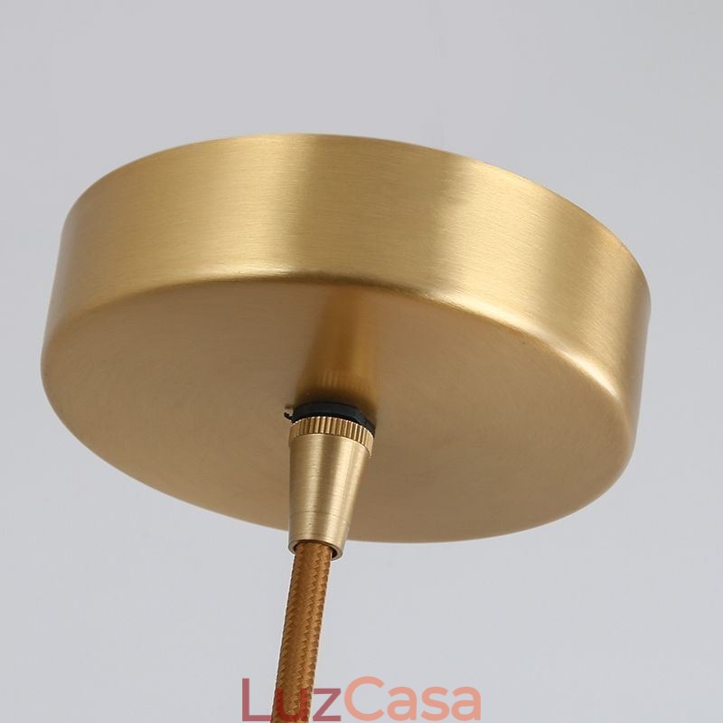 Luminária pendente simples e moderna de latão