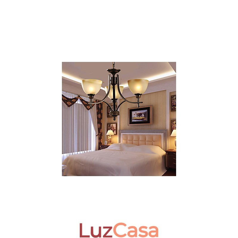 Lustre Elegante com 3 Luzes em Luz Quente