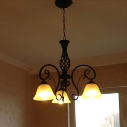 Lustre de metal com pintura rústica Lodge