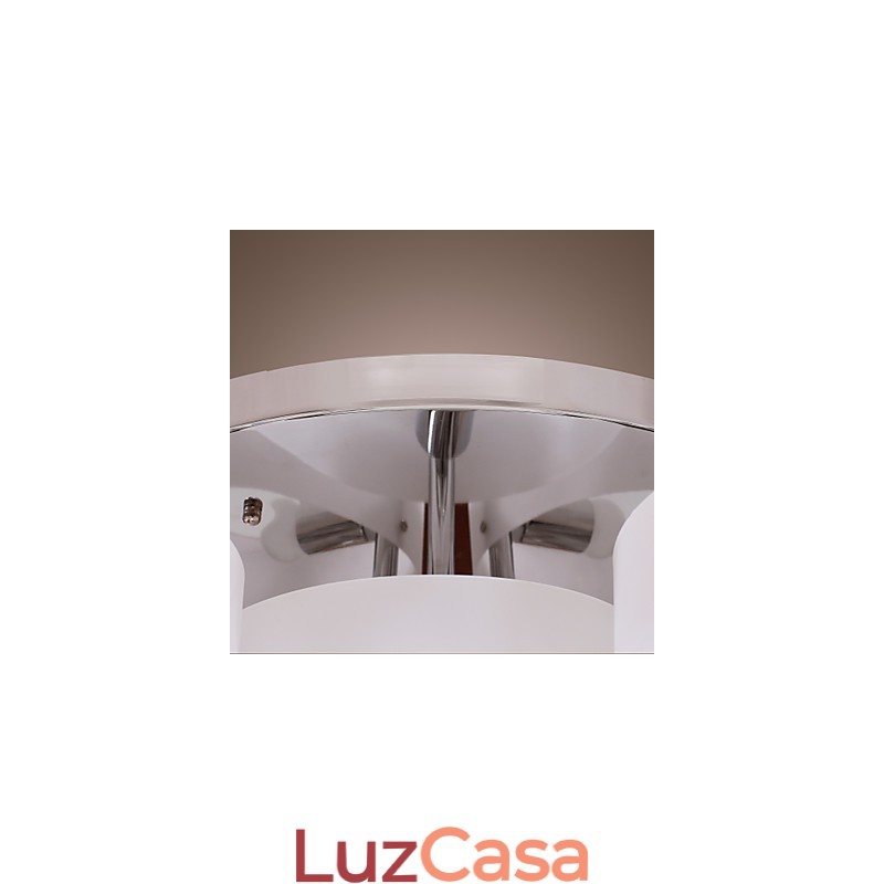 Lustre moderno contemporâneo de metal cromado com montagem embutida