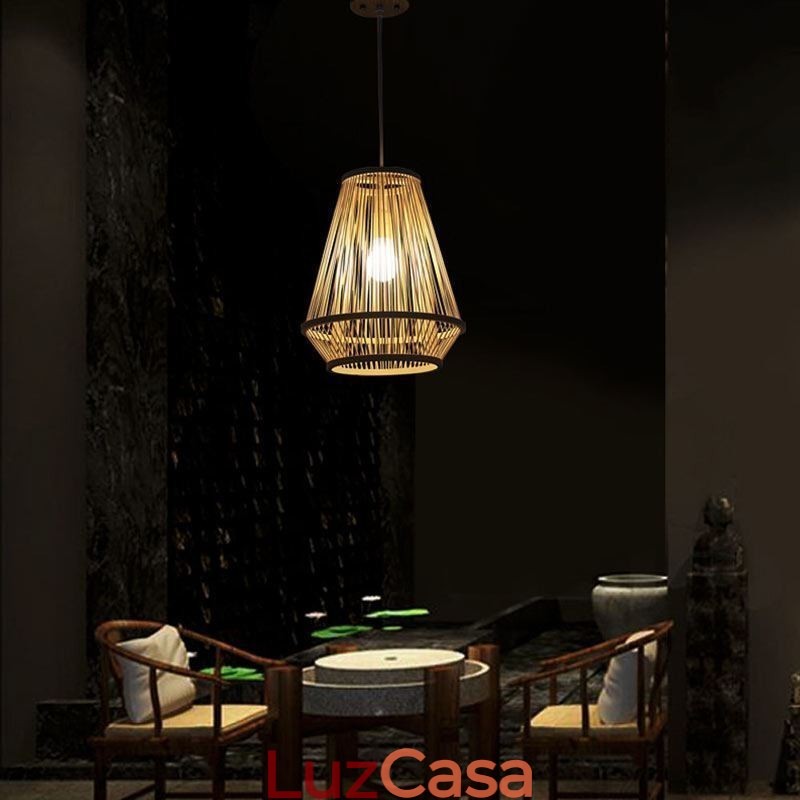 Luminária pendente de cabeceira em bambu trançado