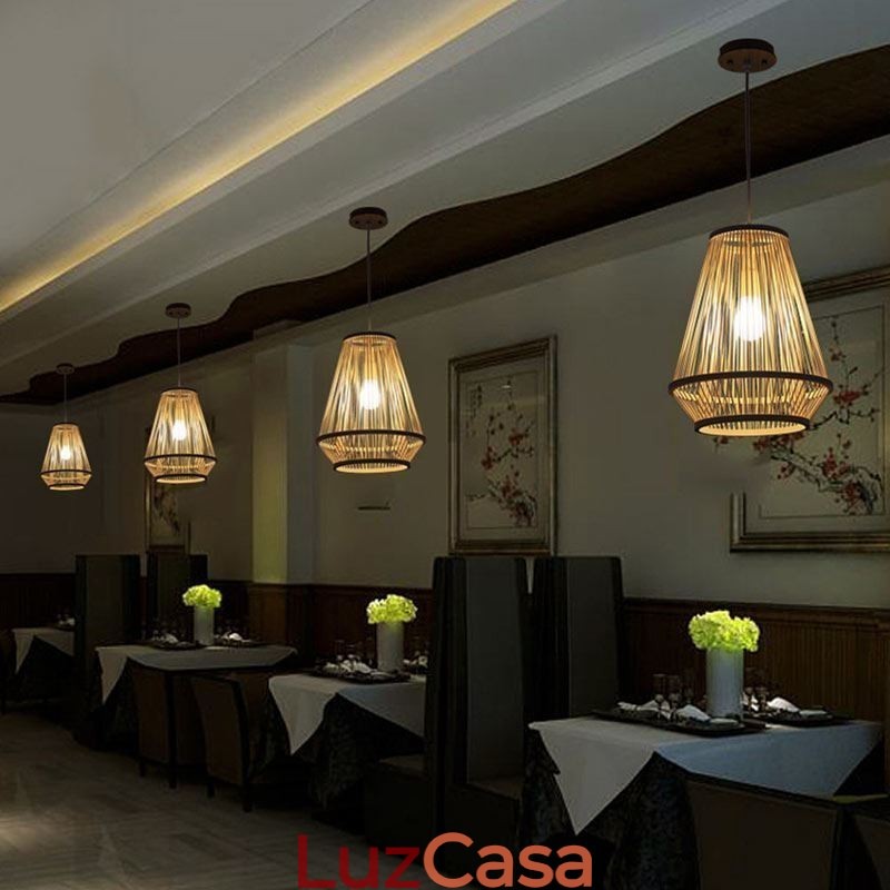 Luminária pendente de cabeceira em bambu trançado