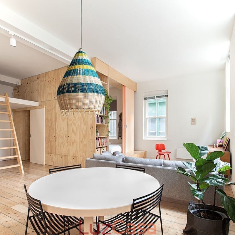 Luminária pendente de bambu e rattan com listras, abajur de teto feito à mão