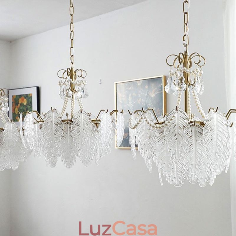 Elegante luminária pendente de vidro com folhas