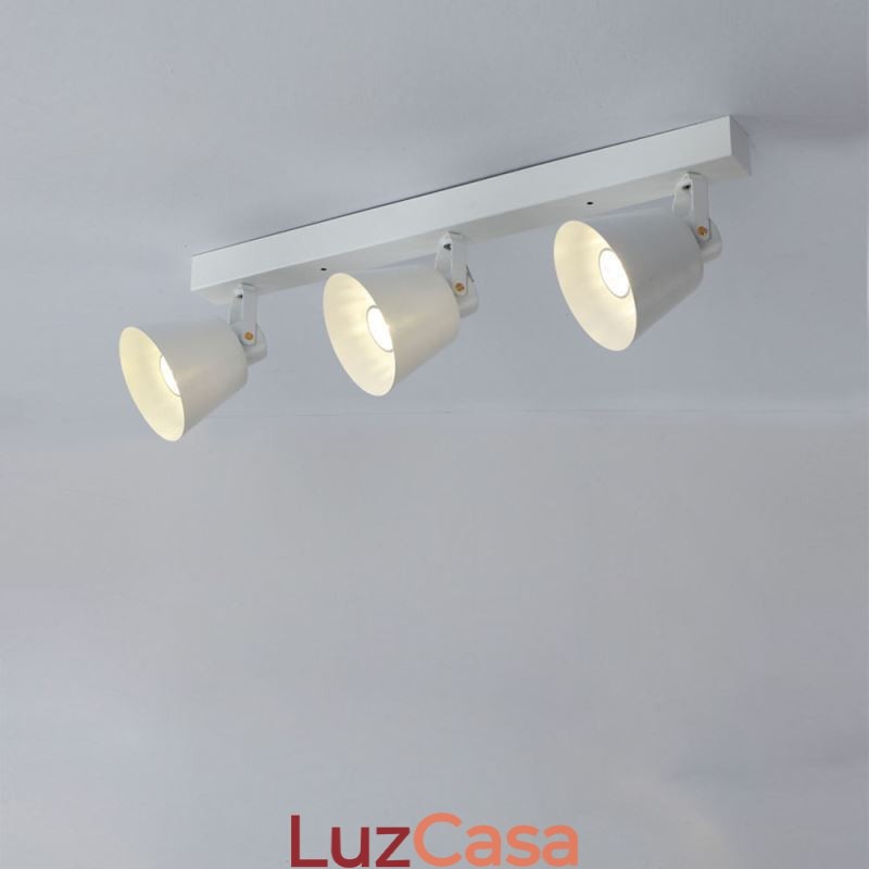 Iluminação de trilho de ferro industrial com holofotes vintage rústicos