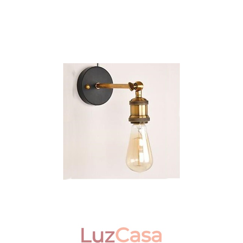 Luminária de parede com cabeça de cobre