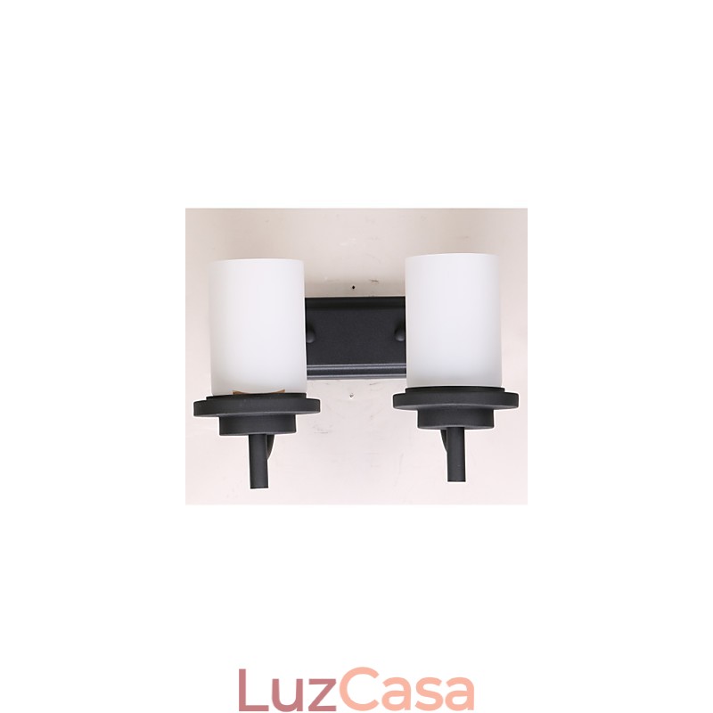 2*Luminária de parede estilo clássico de ferro retrô em processamento de pintura com vidro fosco