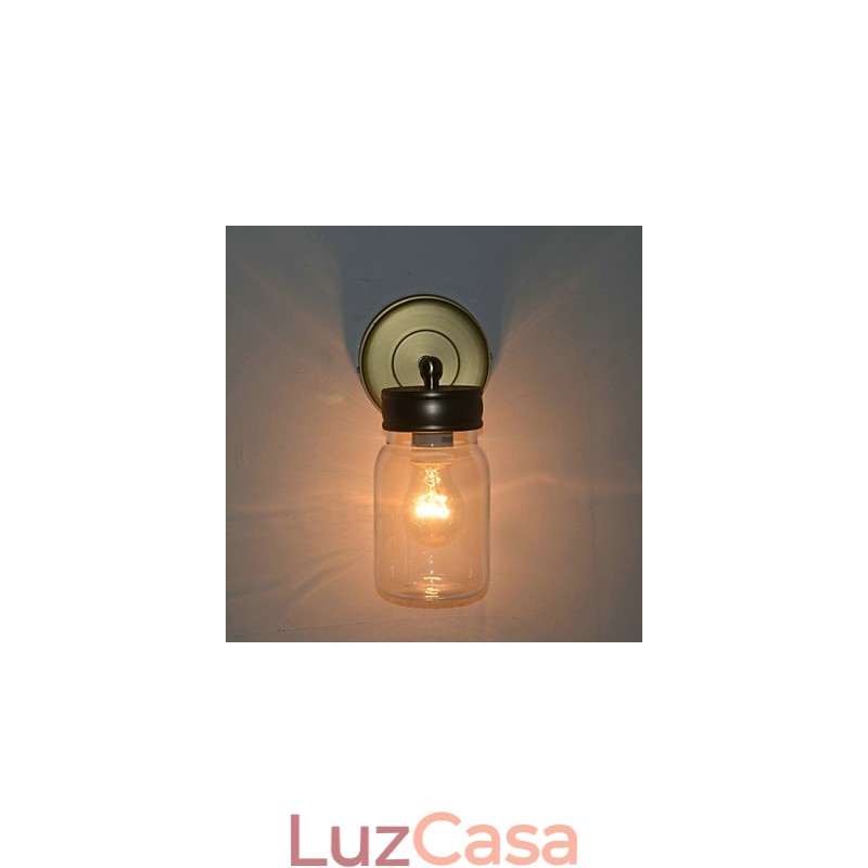 Luminária de parede rústica em formato de garrafa