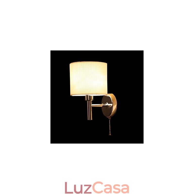 Luminária de parede elegante em metal e tecido com 1 luz em cilindro branco
