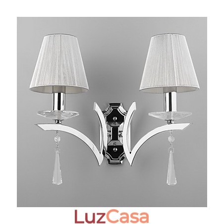Elegante Luminária de Parede com 2 Luzes Gotas de Cristal Decoradas Elegante Luminária de Parede com 2 Luzes Gotas de Cristal Decoradas