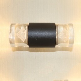 Recurso simples integrado para arandelas de parede com luz ambiente