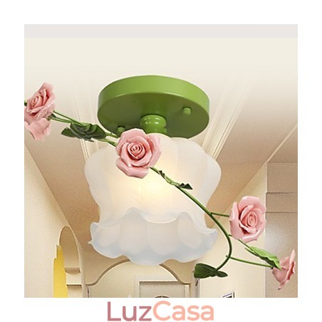 Dia dos Namorados As flores e plantas do Rose Garden absorvem a luz da cúpula Dia dos Namorados As flores e plantas do Rose Garden absorvem a luz da cúpula