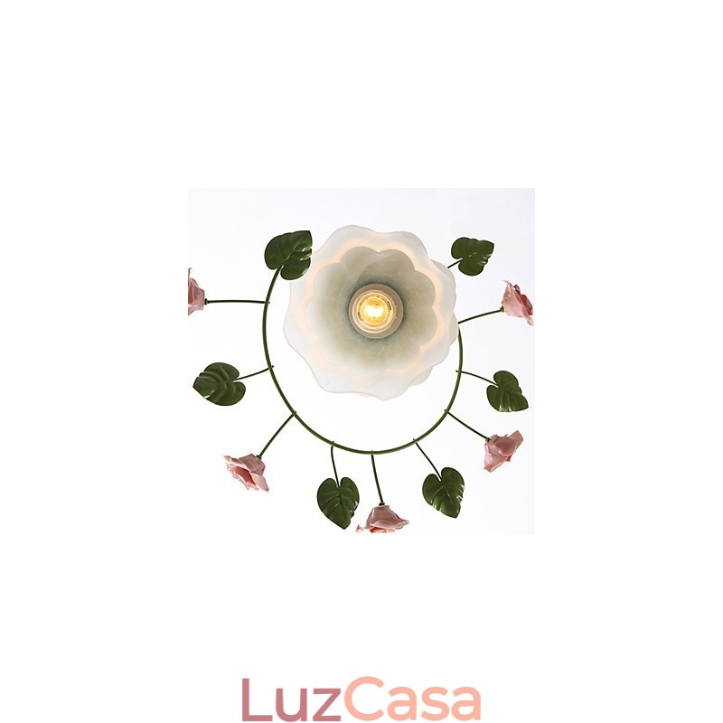 Dia dos Namorados As flores e plantas do Rose Garden absorvem a luz da cúpula