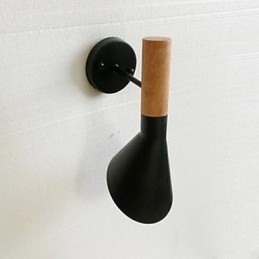 Moderno Simples Sala de estar Cama Ferro Forjado Imitação Madeira Luminária de Parede