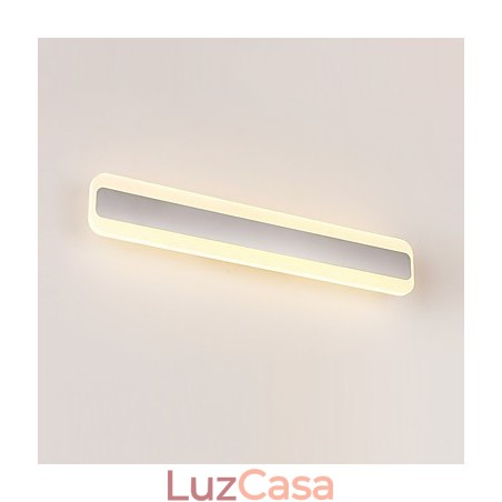 Recurso cromado moderno e contemporâneo integrado para iluminação de banheiro com luz ambiente Luz de parede