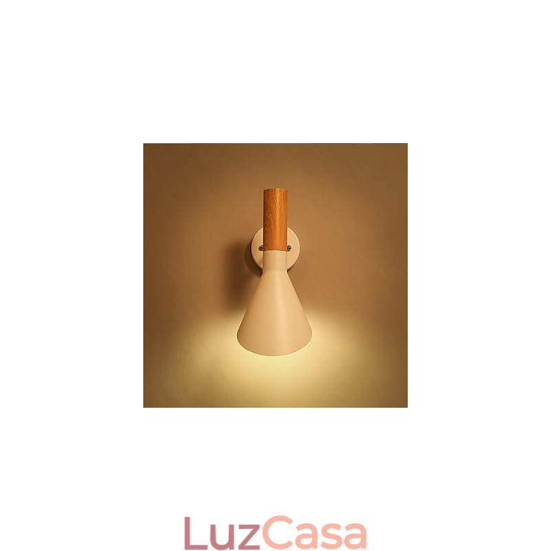 Luminárias de parede de metal com grão de madeira estilo norte da Europa, sala de estar, restaurante, ângulo de luz ajustável