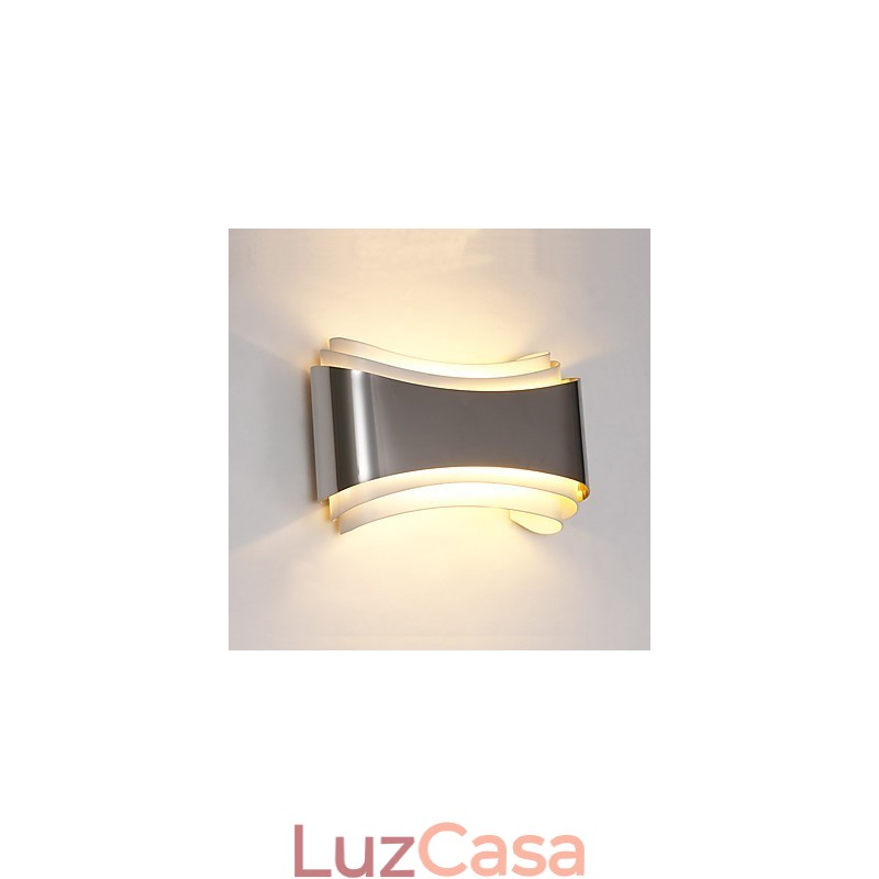 Recurso cromado moderno e contemporâneo integrado para arandelas de parede com luz ambiente