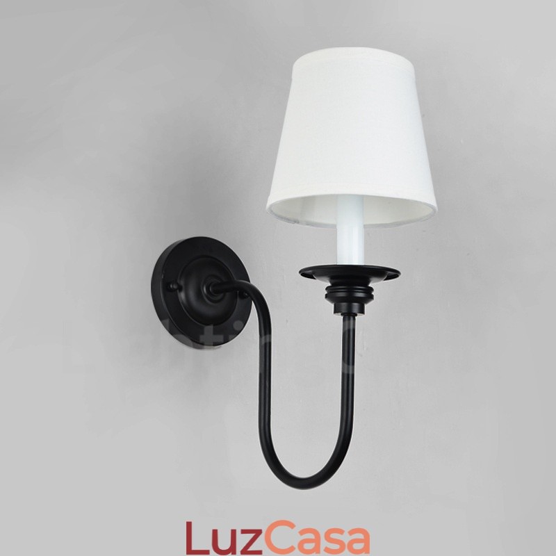 Apliques de parede clássicos tradicionais de luz única para interiores