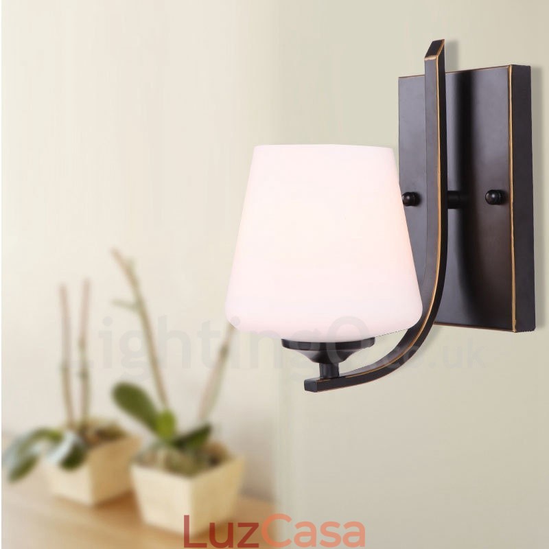Apliques de parede clássicos tradicionais de luz única para interiores