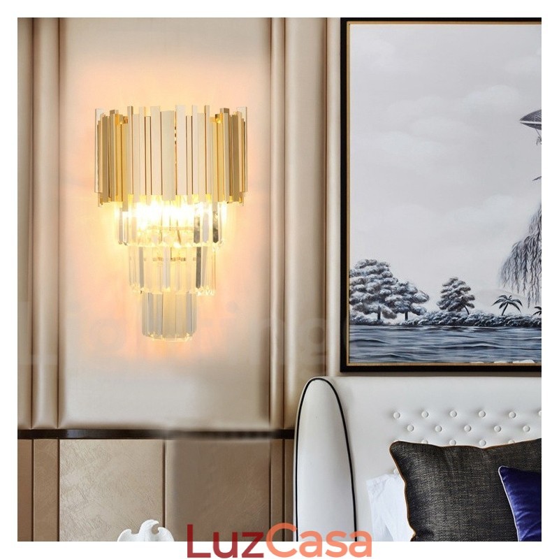 Luminária de parede de cristal K9 de luxo pós-moderna combinando com ouro e cúpula de cristal
