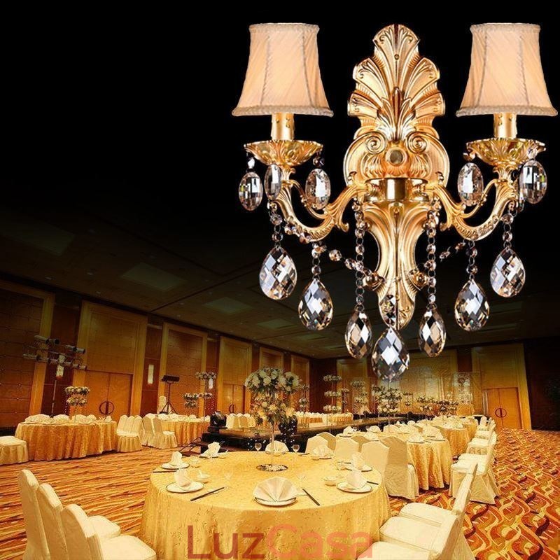 Luminária de parede europeia Golden Petal Wall Sconce Exquisite Crystal Drops Light Iluminação de cabeceira