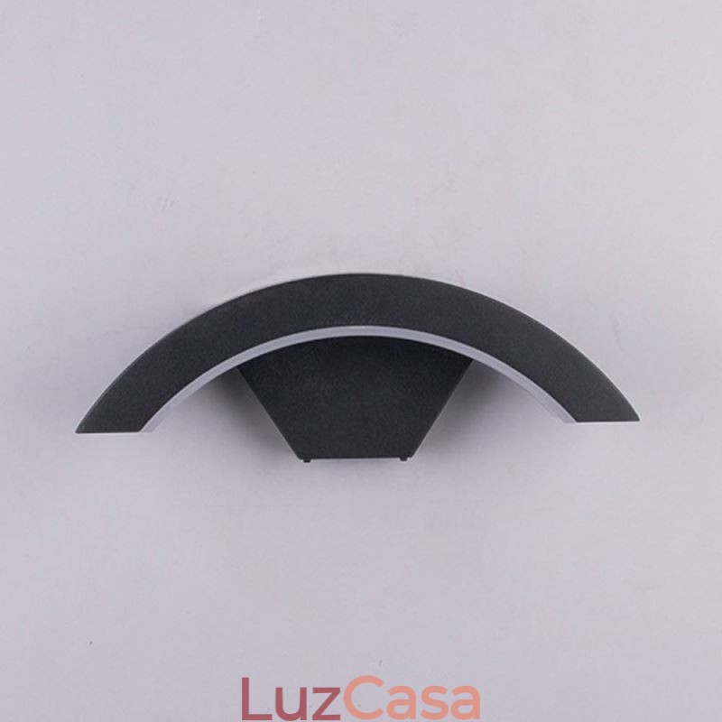 Luminária de parede minimalista de alumínio para jardim, à prova d'água, em formato de crescente