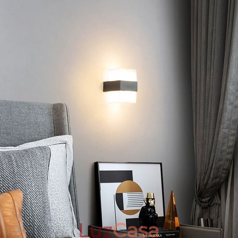 Luminária de parede minimalista acrílica à prova d'água para pátio