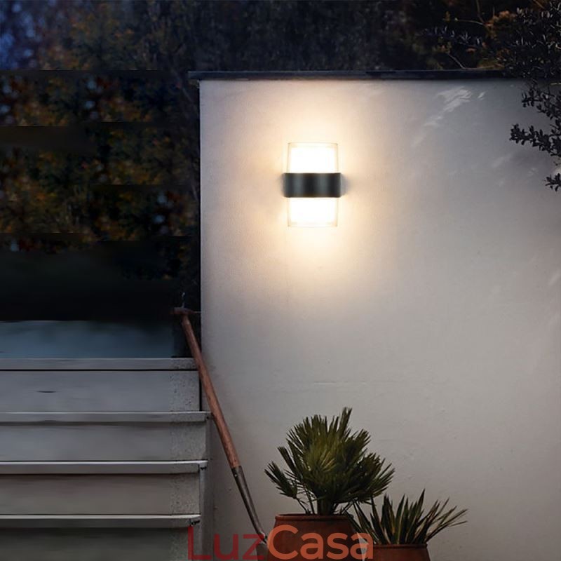 Luminária de parede minimalista acrílica à prova d'água para pátio