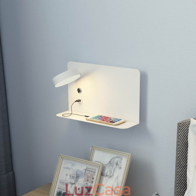 Luminária de parede giratória com porta de carregamento USB