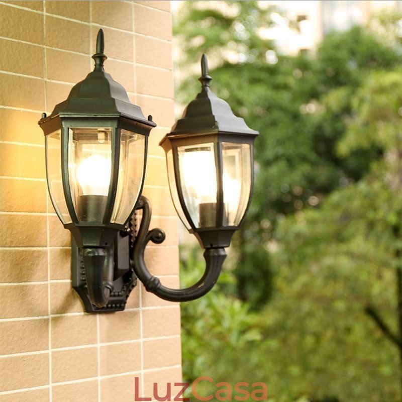 Aplique de parede europeu para exterior à prova d'água com luz de parede de castelo duplo