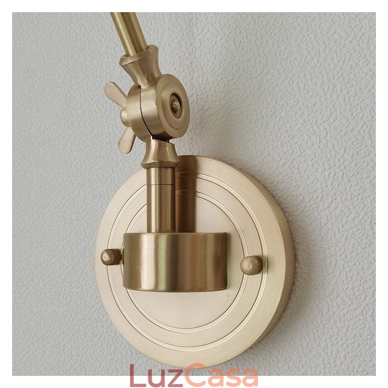 Luminária de parede moderna com cúpula de vidro