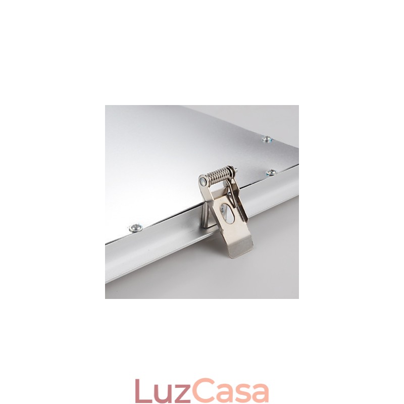 Painel de luz de teto integrado com borda branca