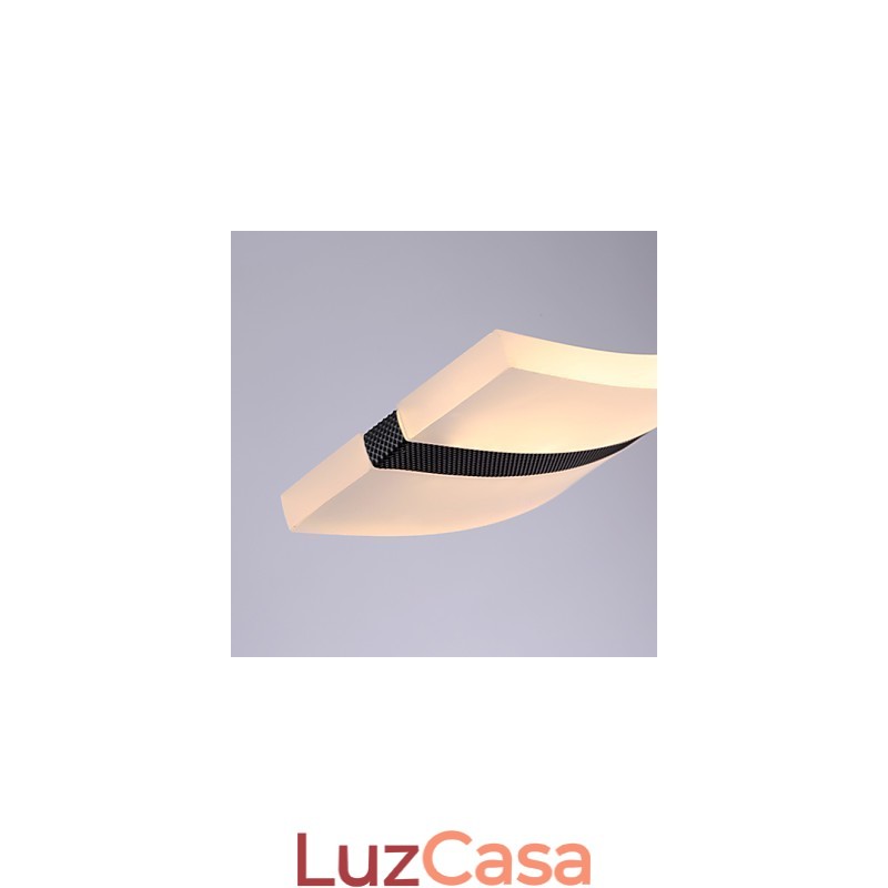 Luminária pendente moderna e contemporânea cromada