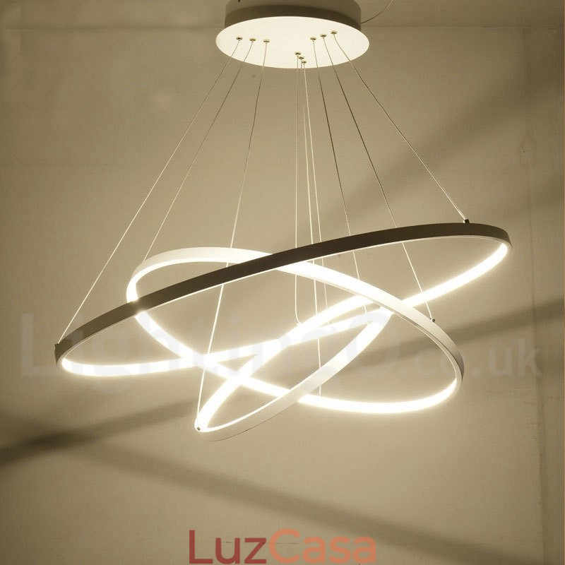 Luminária pendente regulável com controle remoto, design moderno, três anéis