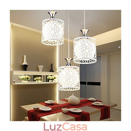 Luminária de ferro forjado contemporânea e contraída com três luzes de cristal criativas Luminária de ferro forjado contemporânea e contraída com três luzes de cristal criativas