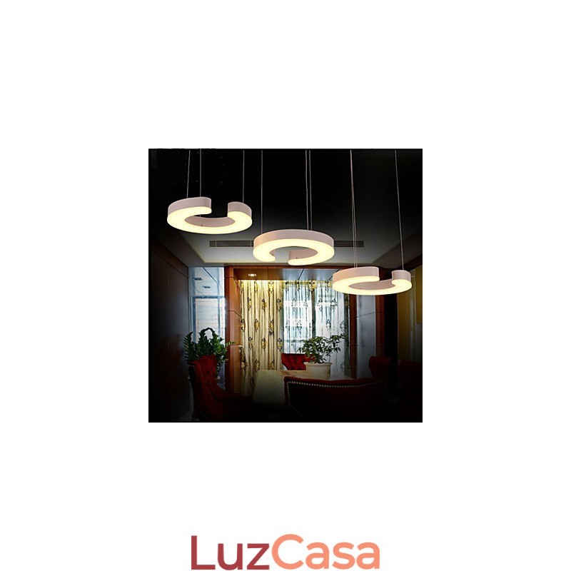 Lustre de acrílico tipo C Three Chandelier