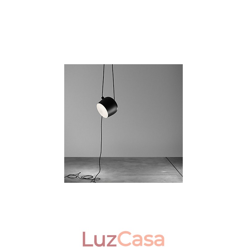 Luminária pendente de metal com pintura contemporânea moderna
