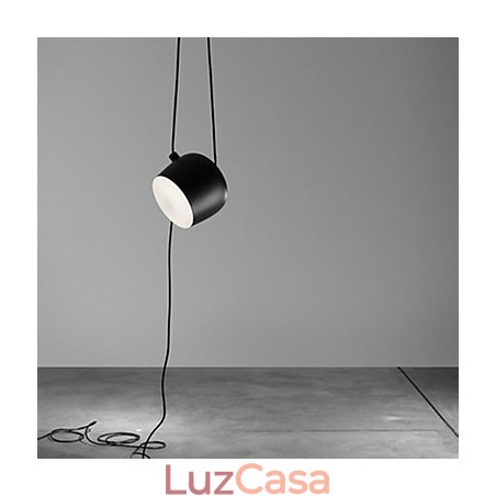 Luminária pendente de metal com pintura contemporânea moderna Luminária pendente de metal com pintura contemporânea moderna